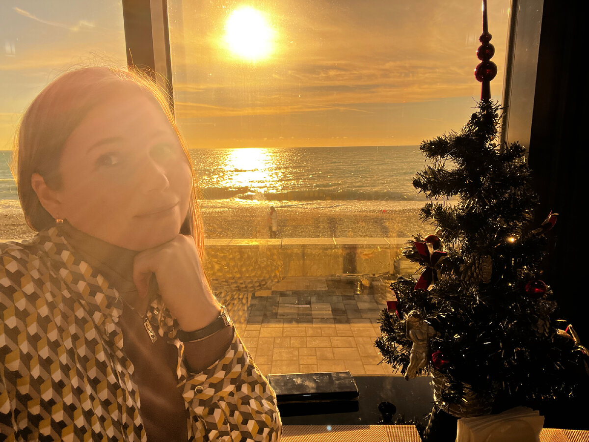 Мимо принять. Мемы мимо. Необычные слова в русском языке и их значение. Проходите мимо и простите нам наше счастье. Все мимо картинка.