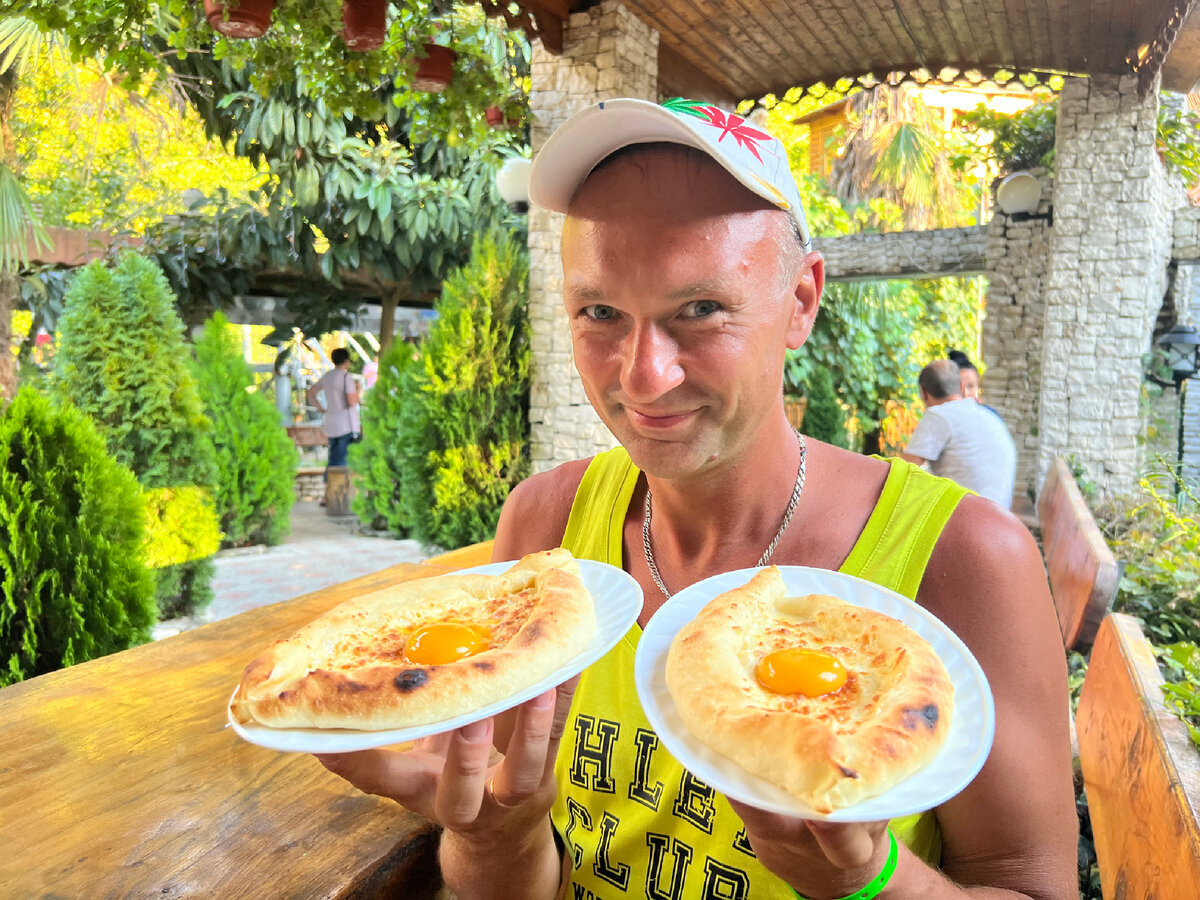 И это тоже Абхазия, но лето