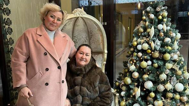    Юлия Чепалова и Елена Вяльбе. Соцсети