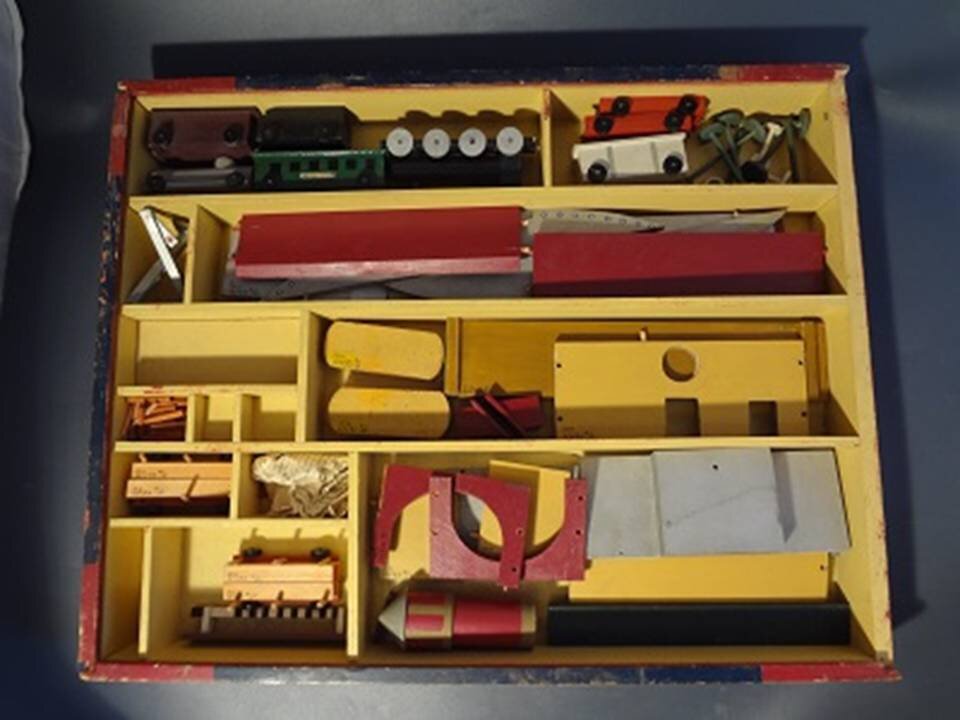 набор елочных украшений малютка. советские новогодние подарки. советские пластмассовые игрушки. весёлые человечки фигурки. игрушки 80 годов.