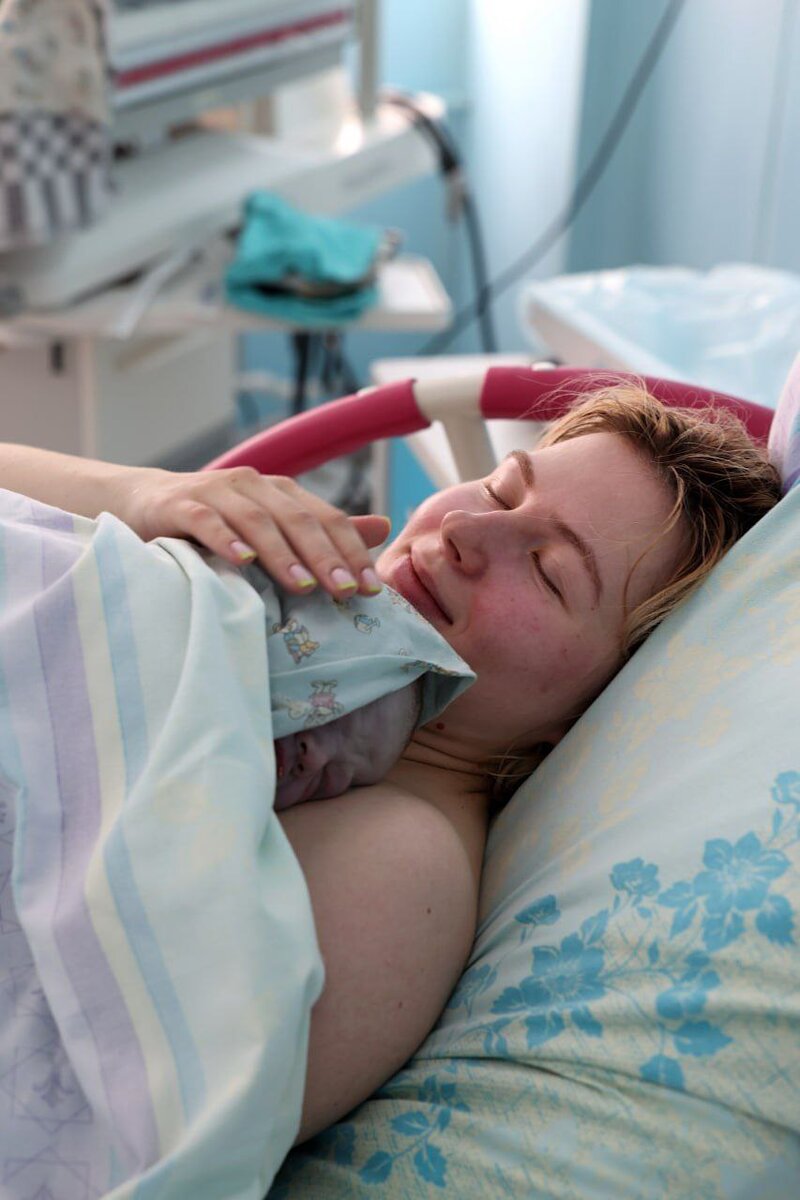 когда начинаются роды у беременных. когда начинаются роды у беременных. как понять что начались схватки. отошла пробка у беременной. какак панять что на челись схватки.