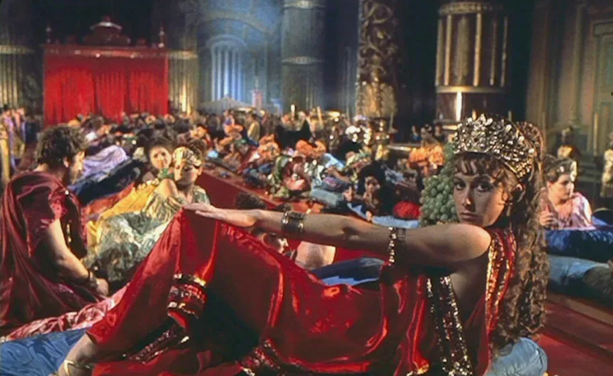 Памятник юлию цезарю. Гай юлий цезарь римский диктатор. Император рима римская империя. Римский император гай юлий цезарь. Rome caesar.