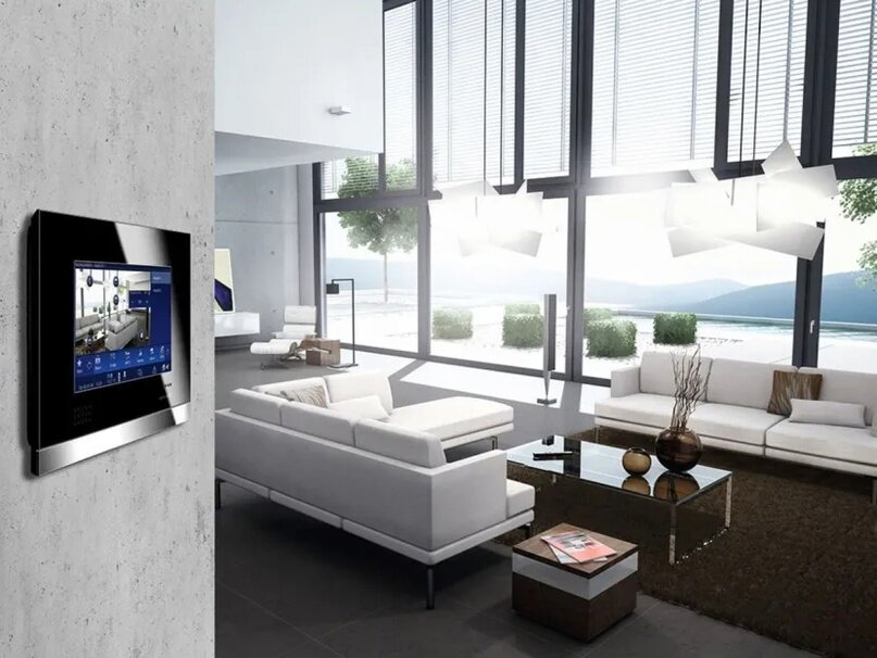 Современный дизайн интерьера с умным домом