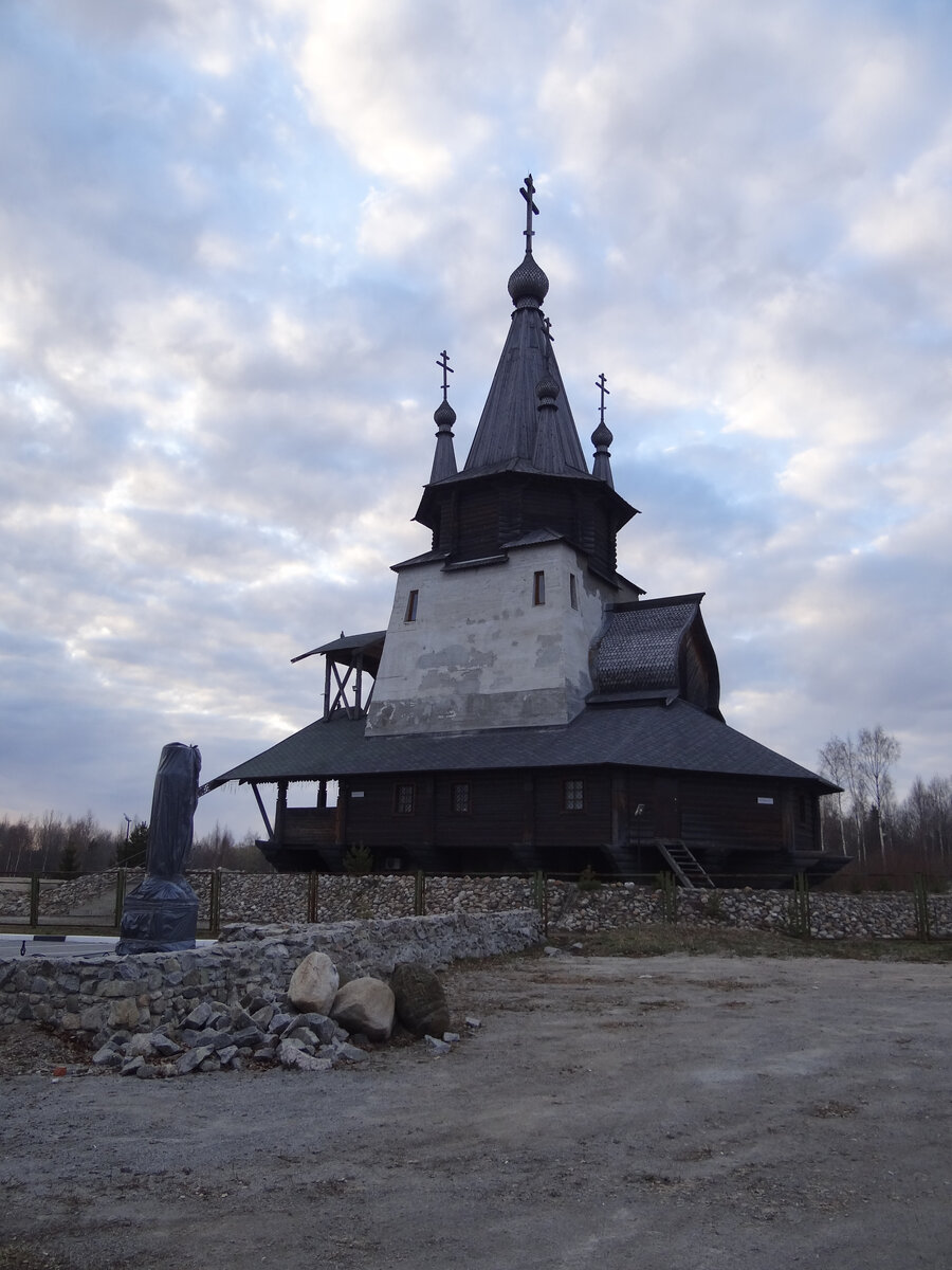 Никольская церковь в поселке Повенец (Карелия)