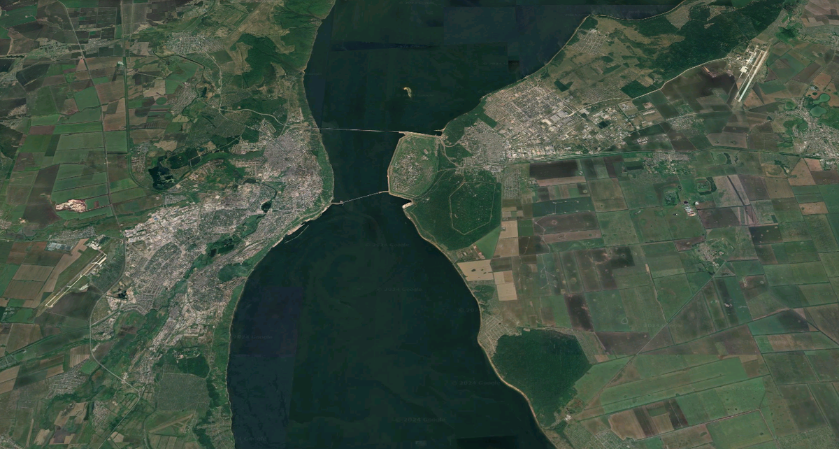 Город Ульяновск в Ульяновской области, Российская Федерация. Координаты: 54.314192, 48.403132, высота - 2.000метров. Тип: Спутник, режим: Глобус, Вид 3D, без ярлыков, Google карта.