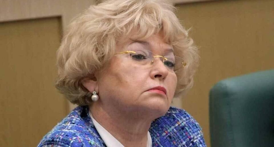 Людмила Нарусова Голая