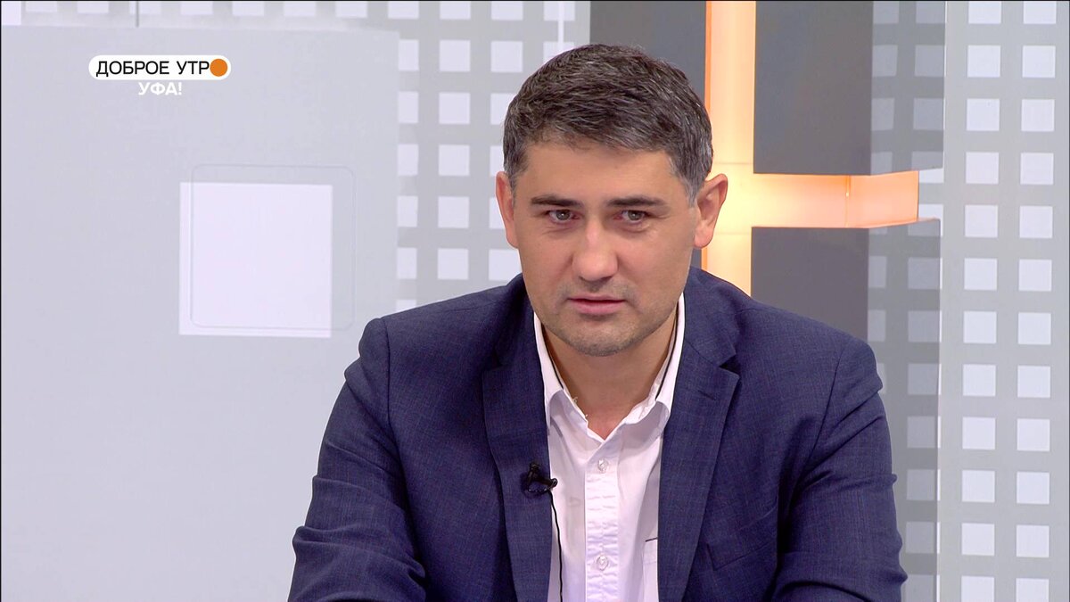 Екатерина андреева на первом канале. Екатерина андреева первый канал ведущая время. Заставка программы время. Студия программы вести. Утро россии россия 1 заставка.