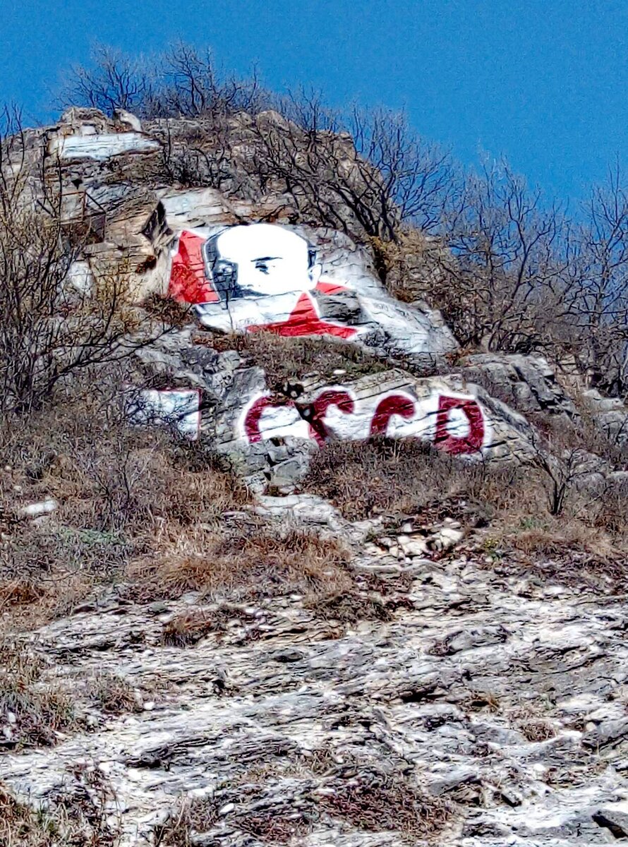 Орлиные скалы бештау. Гора орлиные скалы бештау картинки. Орлиные скалы железноводск. Орлиные скалы пятигорск гора. Орлиные скалы железноводск.