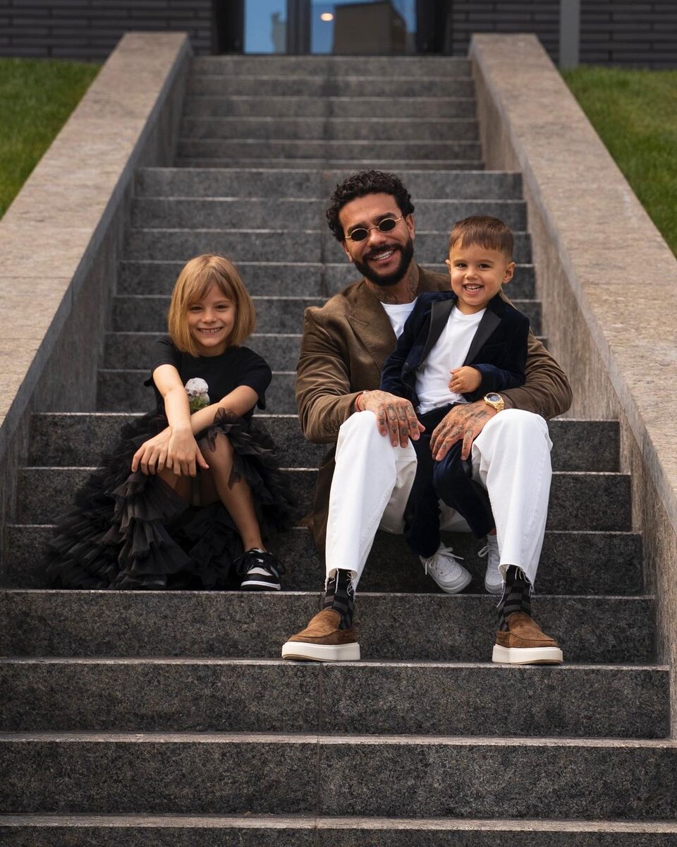 Шутки над другими. Как можно прикольнуться над другом по переписке. Приколы над девушкой в переписке. Шутки над другими. Как можно пошутить над девочкой.