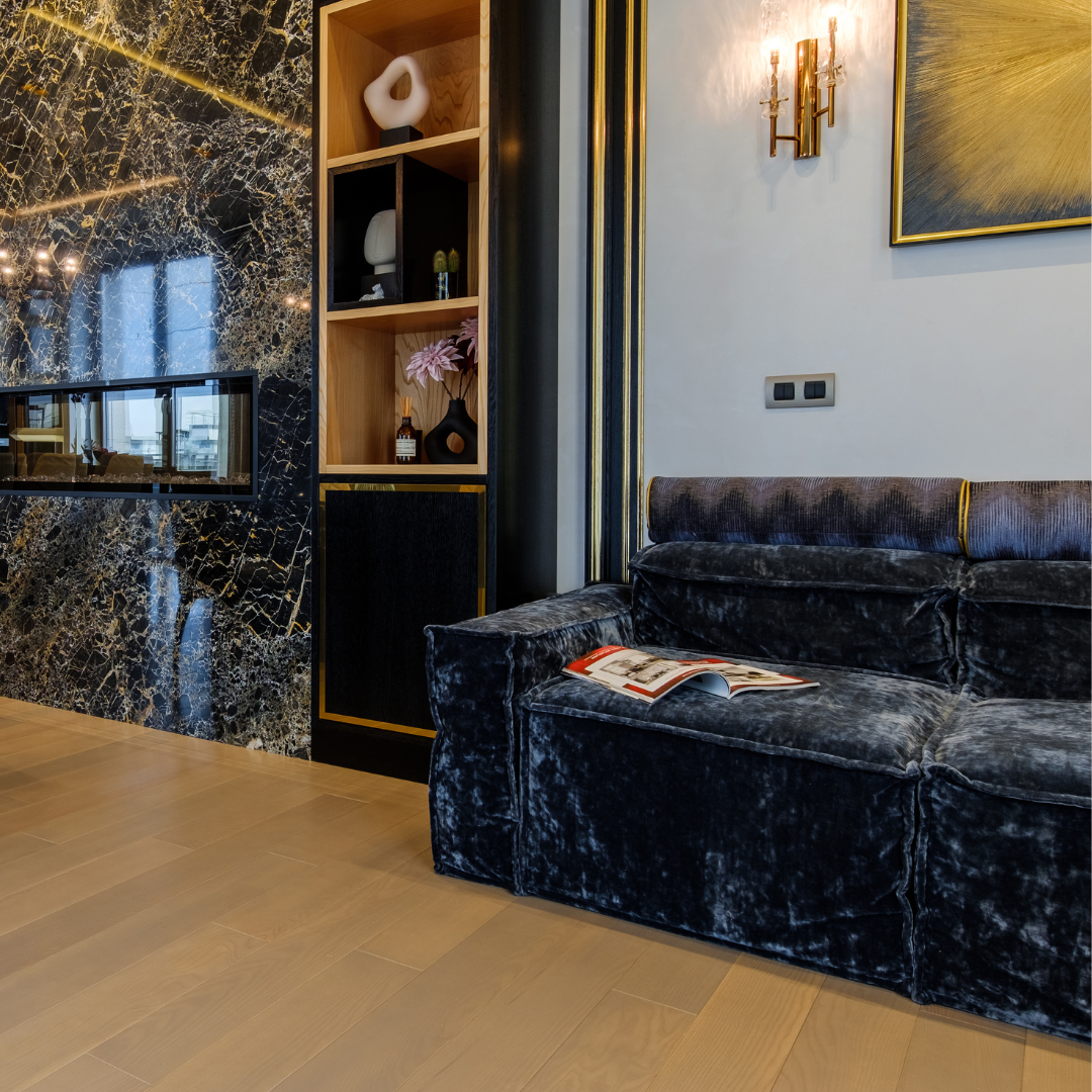 Реализованный интерьер дизайнера Татьяны Зиновьевой, диван Sofas & Decor.