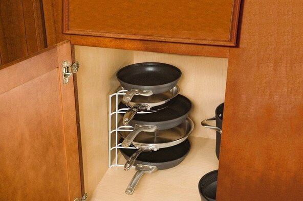 Идеальный порядок в гараже мотиваторы. Успевайка. Книга идеальный порядок за 8 минут. Идеальный порядок за 8. Детская система хранения.