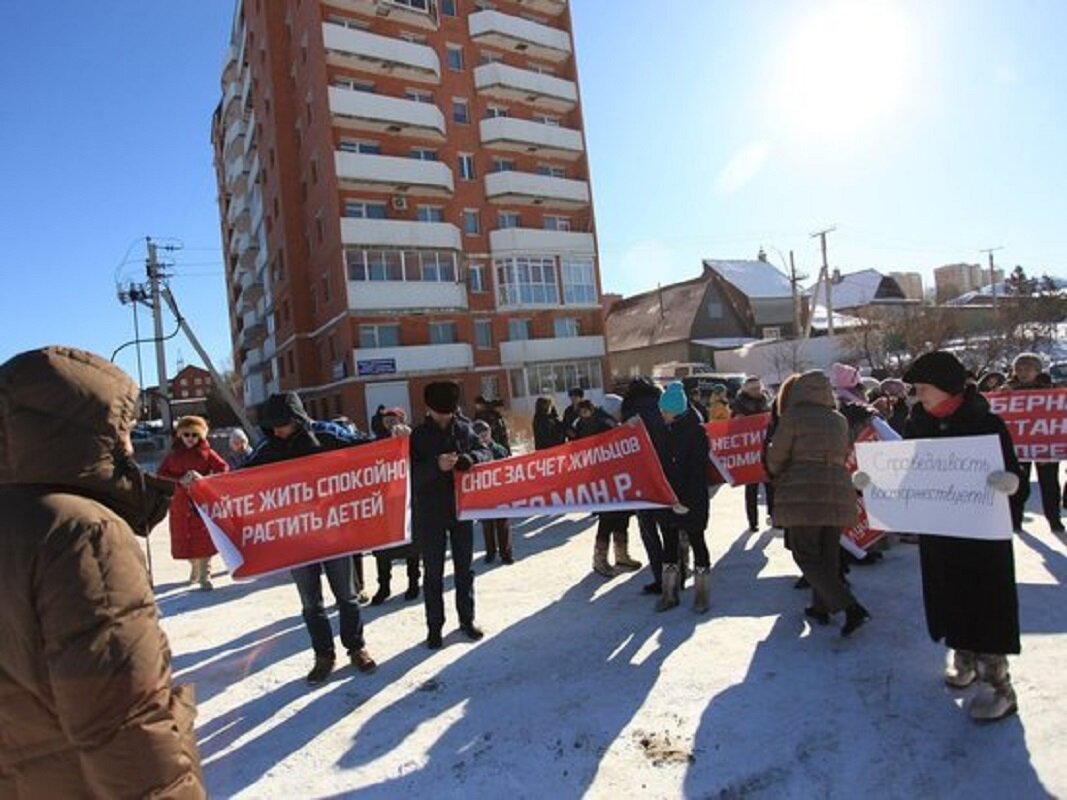 В Иркутске создадут закон для спасения жителей скандального дома на  Пискунова, 40 | Сибирские ссылки | Дзен