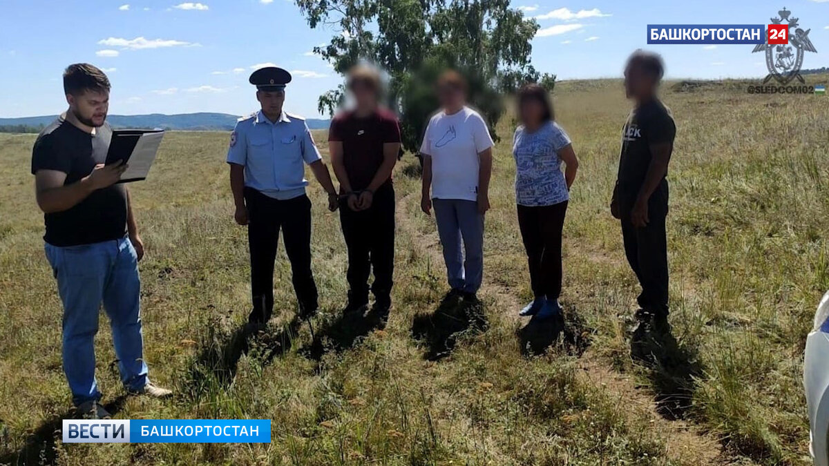    Несовершеннолетнего жителя Башкирии, зарубившего топором свою знакомую, приговорили к 8 годам