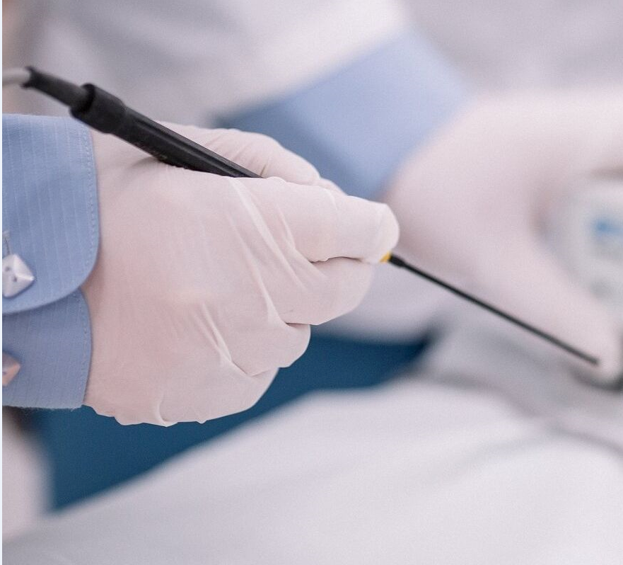 Ты меня не лечи и не води рукой. Каспийский груз ты меня не. Фрагмент из клипа каспийский груз. Каспийский груз фильм. Ты меня не лечи и не води.