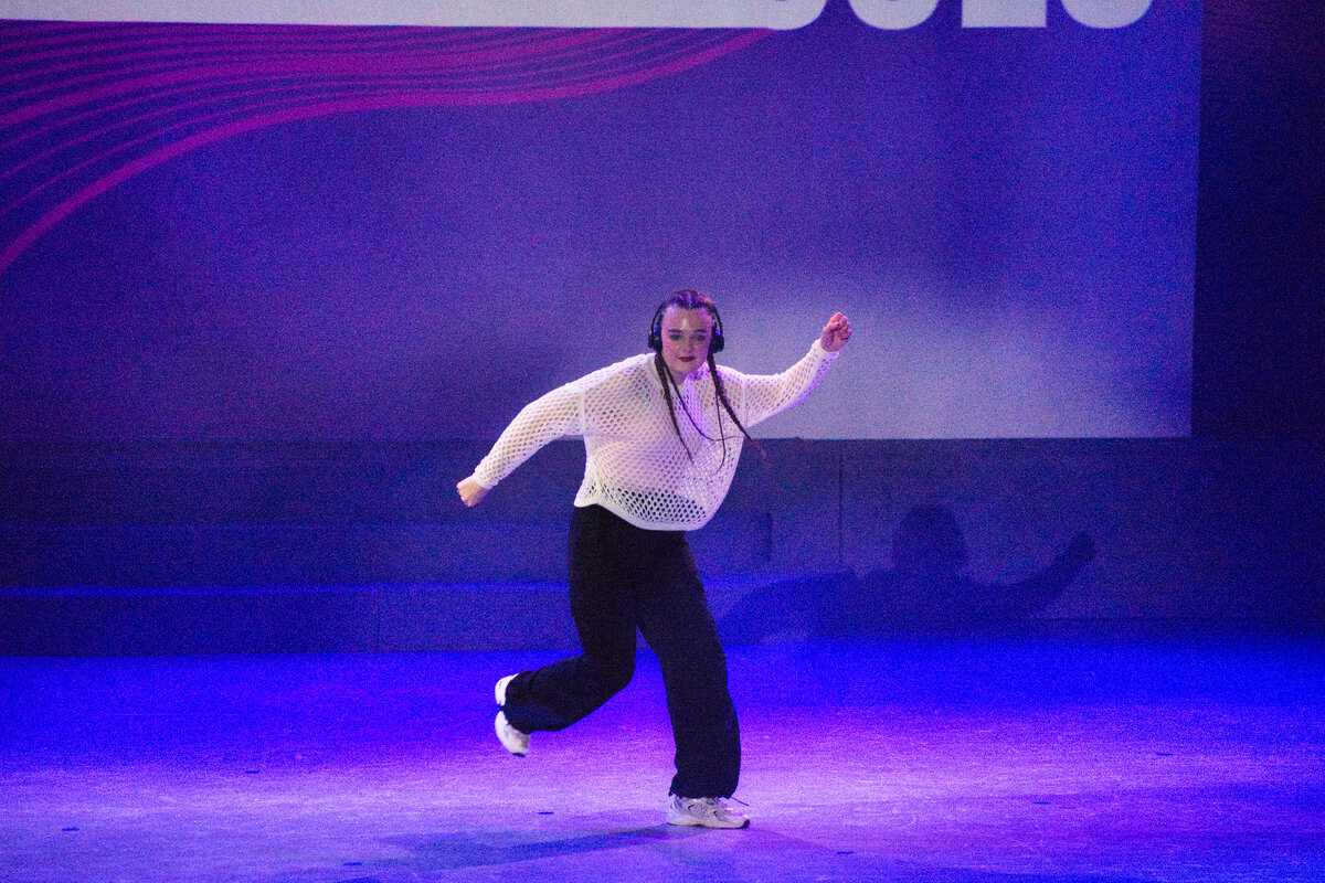 человек в движении. рисование фигуры человека в движении. в движении 4. фигуры человечков в движении. фото в движении.