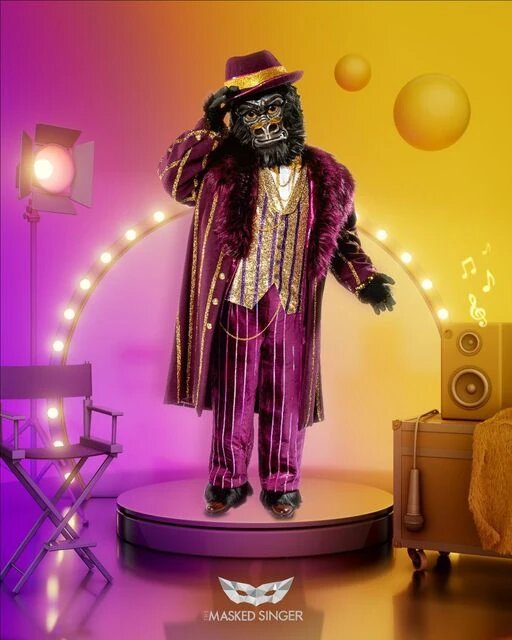 Аунтедеск маск 3 д. Маска дай 5. Бумажный дом сериал найроби. Маска дай 5. Веселая маска.