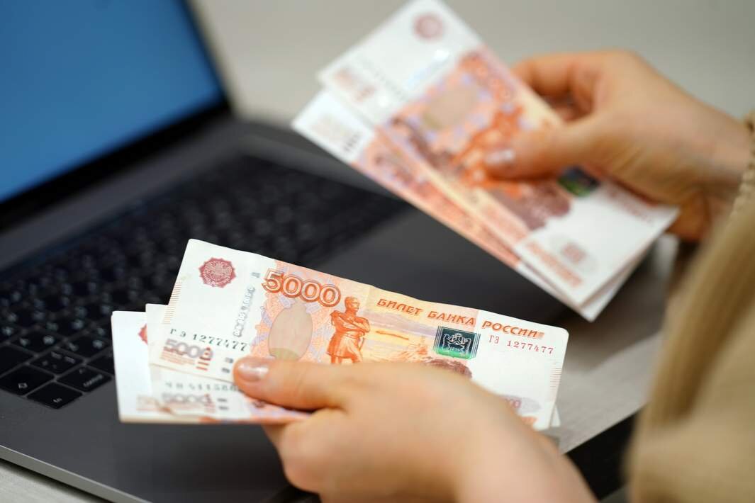 родовые выплаты в 2024 за 3 ребенка. выплаты пособий по беременности. родовые выплаты в 2024 за 3 ребенка. выплаты на второго ребенка в 2021. ежемесячные детские пособия.