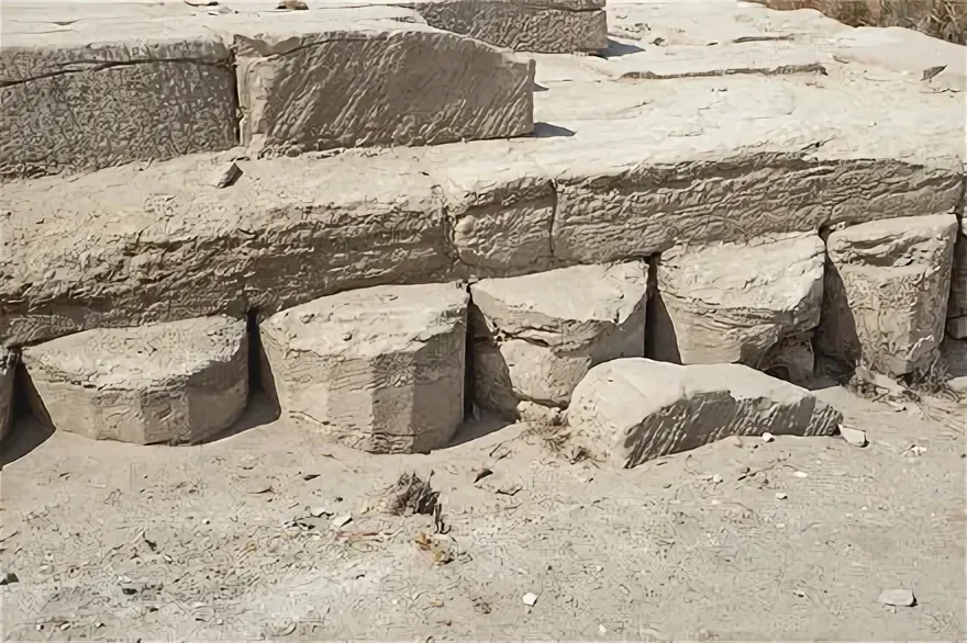 Эль-Каб, правда много позже.