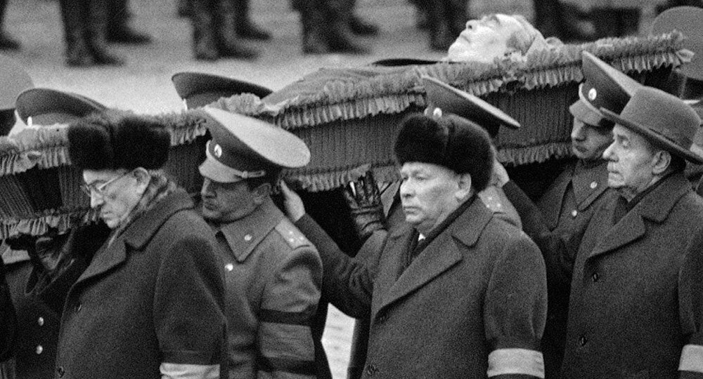 Была ли тайна в смерти Леонида Брежнева? Что стало причиной?