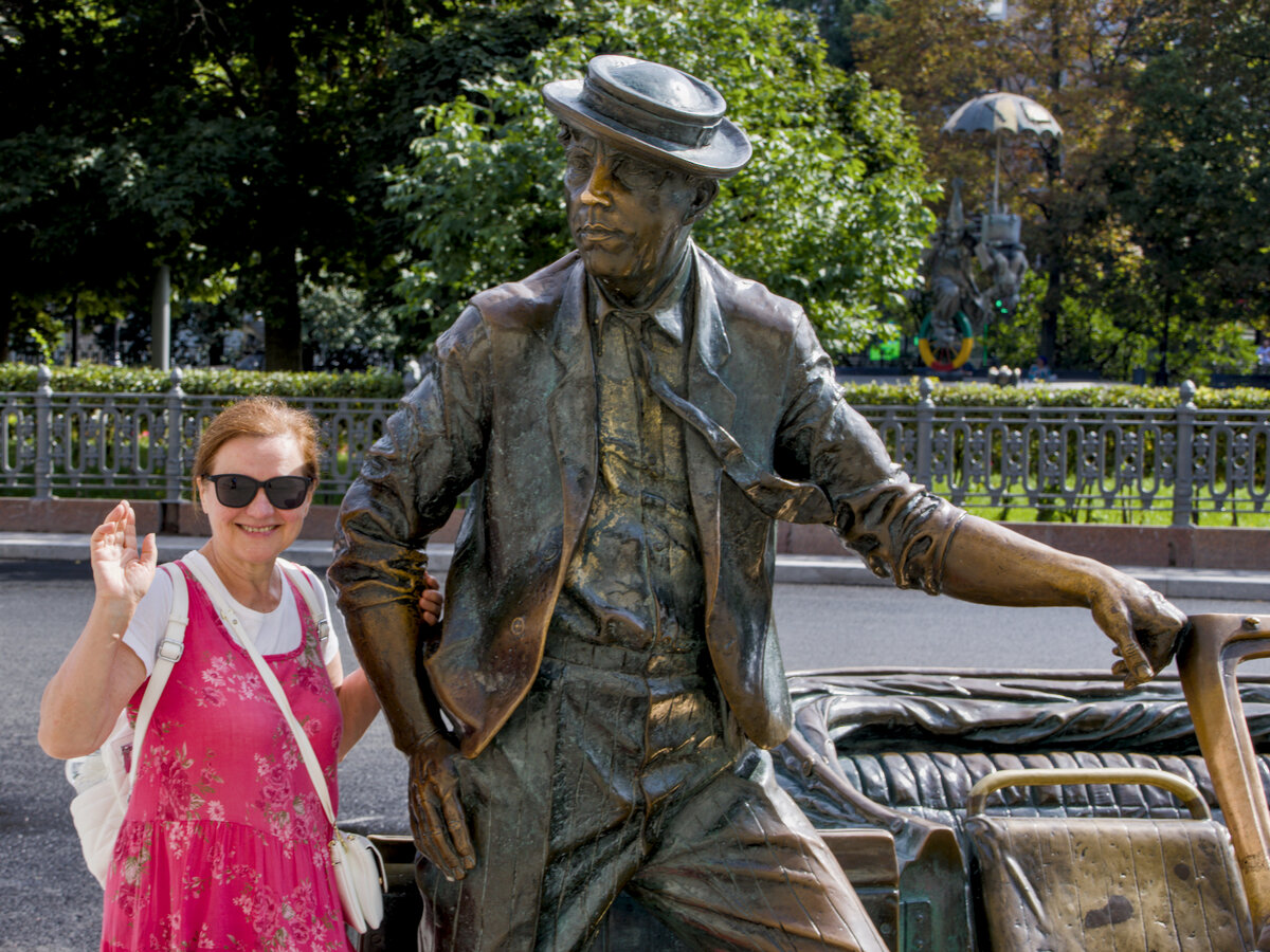 Сняться рядом с героем - это обязательно