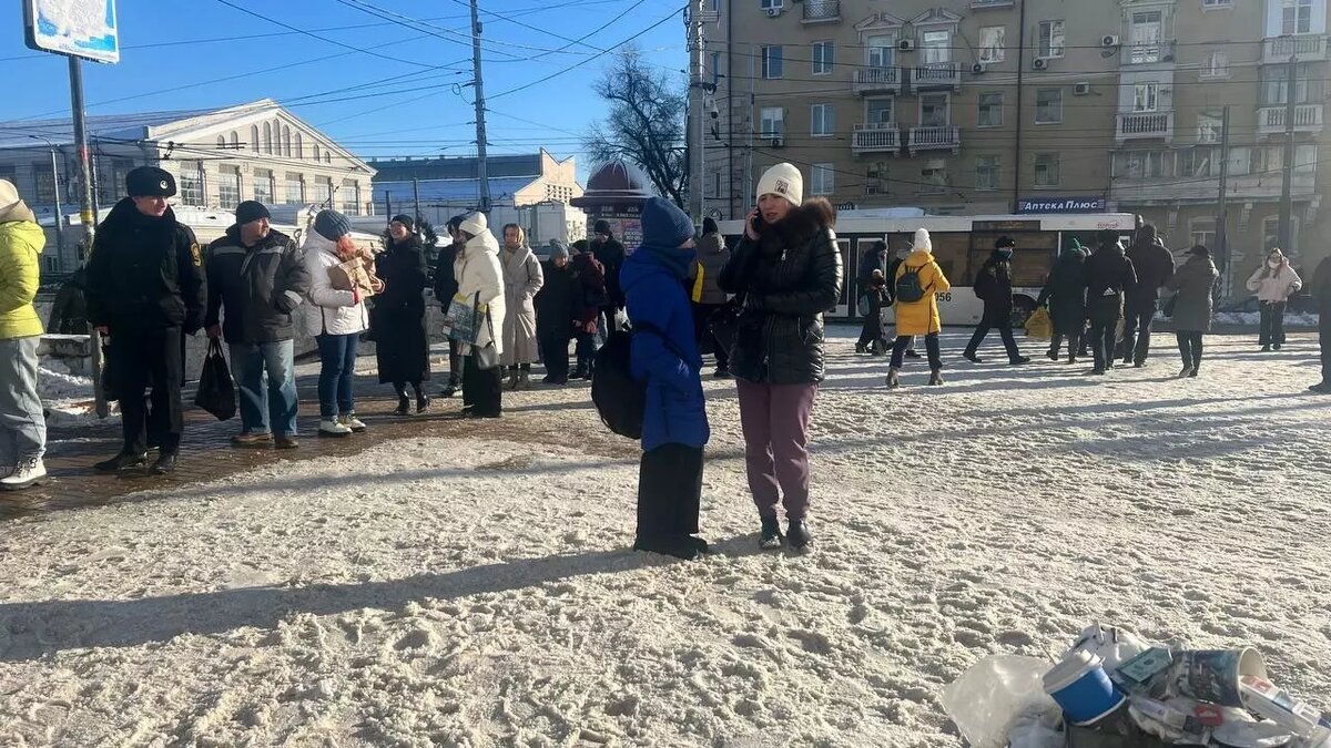     В Ростовской области ожидаются дожди, снег и гололед в первую декаду февраля, об этом сообщили в пресс-службе Ростовского гидрометцентра.