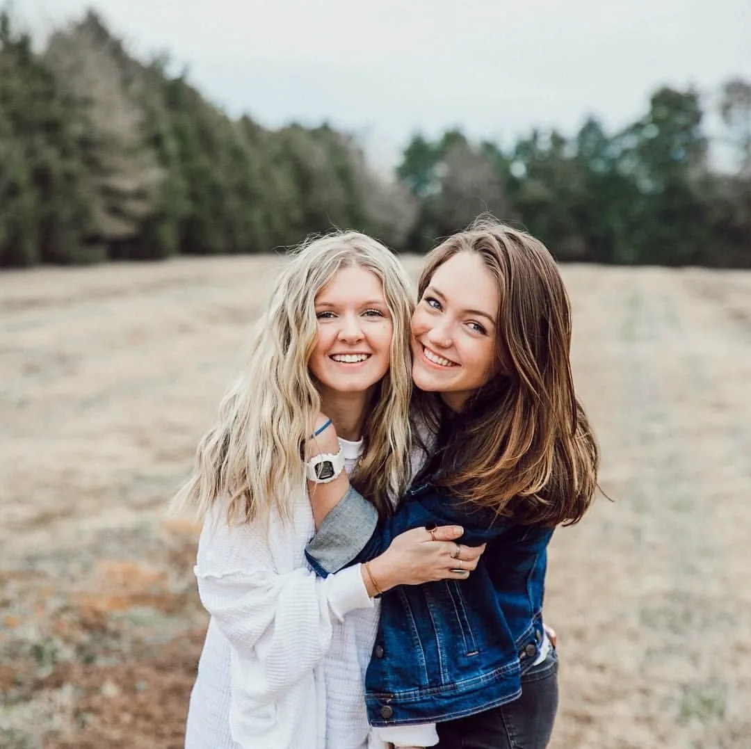 слова для подруги. текст двух подружек. фразы про подруг. текст двух подружек. классные цитаты про подругу.