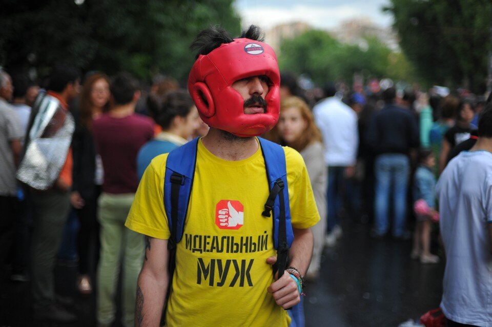 Парень сначала сказал. Парень сначала сказал. Мудрые советы женщинам в отношениях с мужчиной. Цитаты про страсть. Скажи что любишь меня.