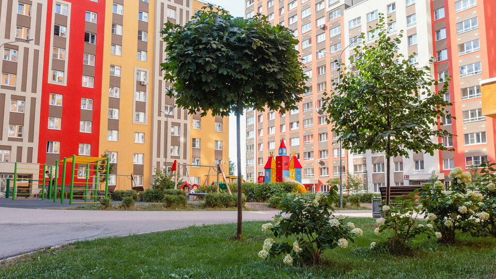 нижний новгород очередь. большая очередь в поликлинике. борская канатная дорога очереди. люди на площади. очередь в больнице.