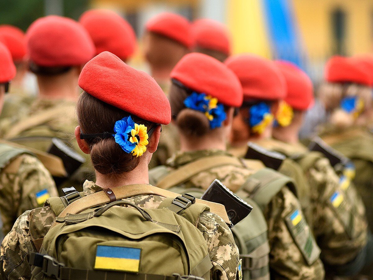 «Раздевайся, ложись». В армии Украины теперь есть свой секс-скандал
