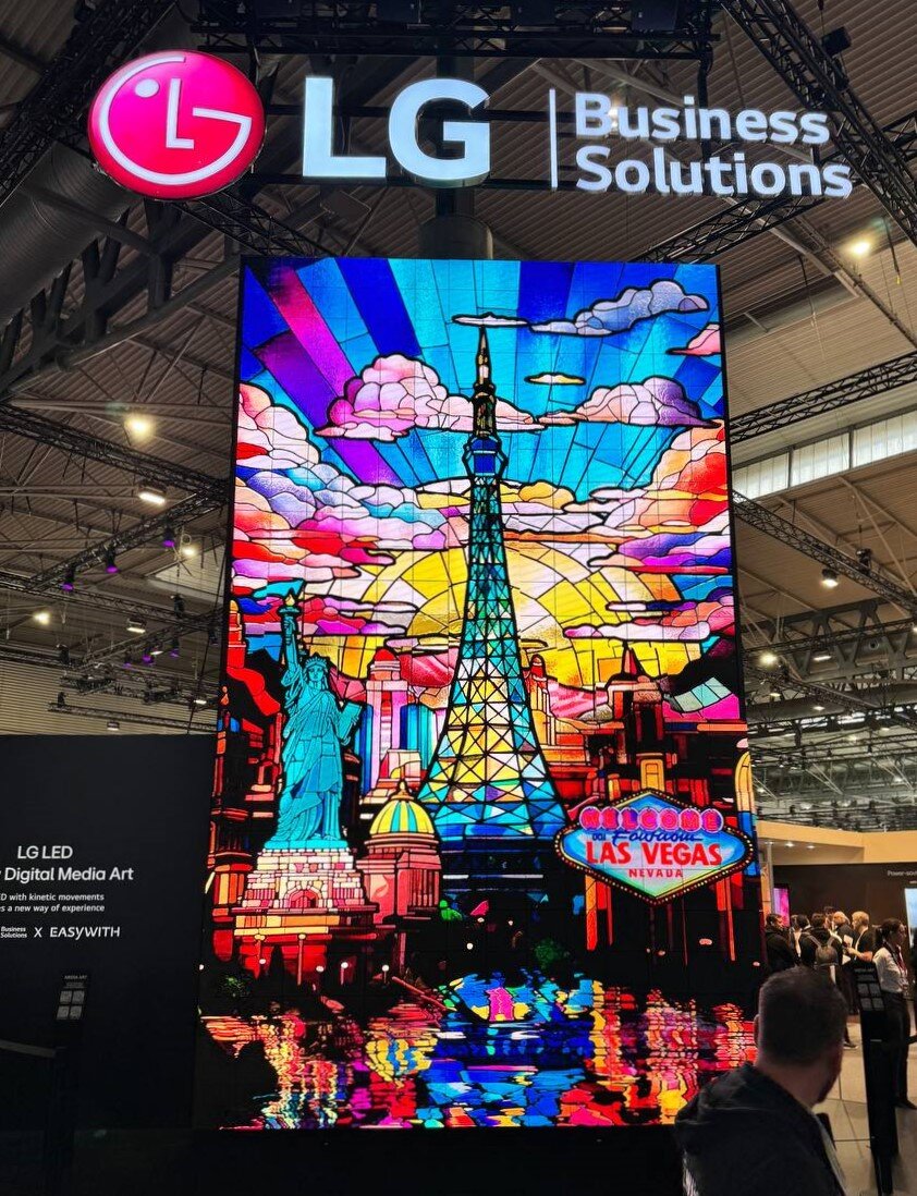Кинетический LED экран ISE 2024