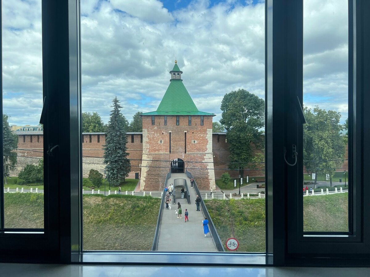 Шератон 5*, Нижний Новгород