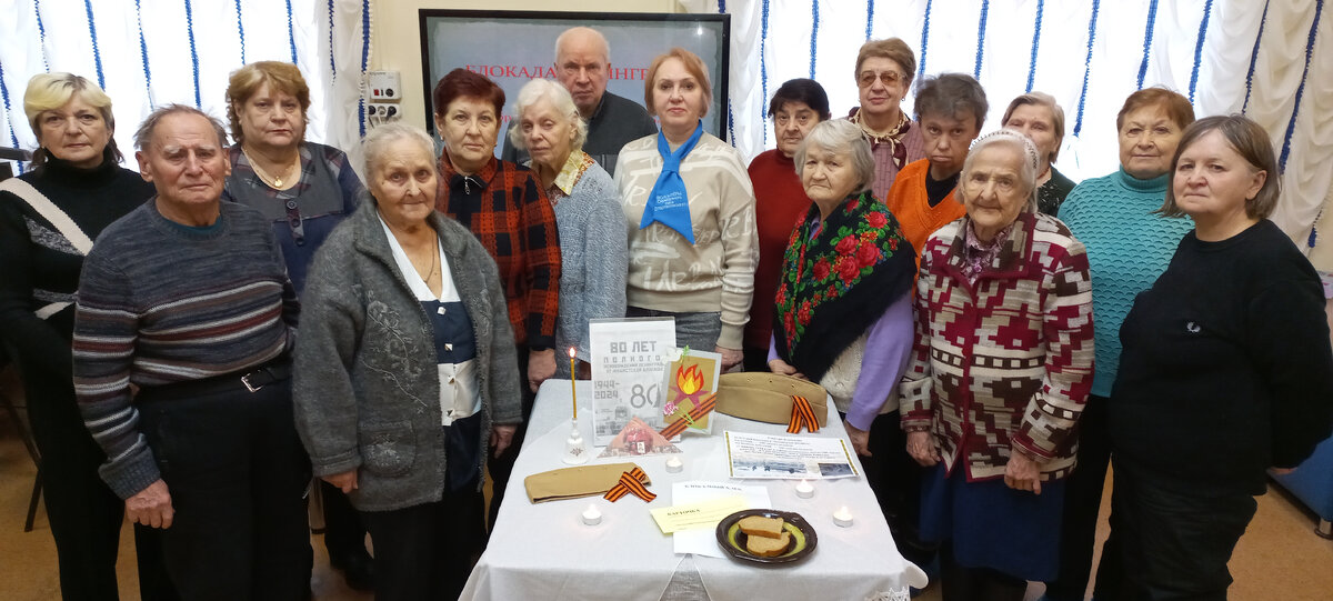 сотрудники перекрестка фото. ленинградский житель. блокадный ленинград зима 1942. ленинградский житель. блокада ленинграда зима 1941-1942.