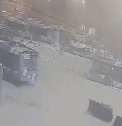 Город санкт петербург ночью. Ночная набережная санкт-петербурга. В тумане канал грибоедова. Хлопок ночью в санкт петербурге. Троицкий мост набережная.