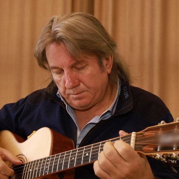     «Светская хроника» расскажет про юбилей Юрия Лозы и заграничную жизнь звезд-иноагентов