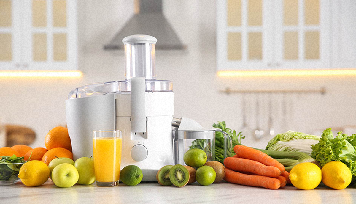 выжималка сока апельсина. соковыжималка апельсин выжатый. блендер для выжимания сока. сок без соковыжималки. выжатый апельсин.