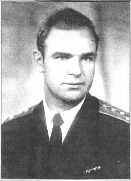 Командир БЧ-5 дпл С-80 инженер-капитан-лейтенант Колпаков Евгений Фёдорович. / Фото из его личного архива.