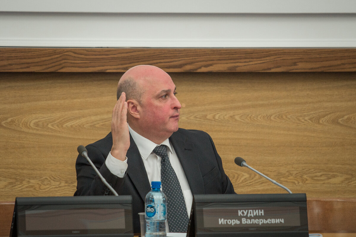 Депутаты города новосибирска. Депутаты новосибирска фото. Депутаты городского совета новосибирска. Депутаты городского совета новосибирска. Заседания горсовета новосибирска.