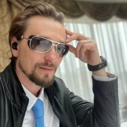     Сергей Безруков похвалил Никиту Кологривого за «Момент истины»