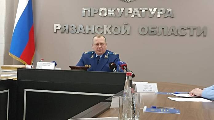    C начала года рязанская прокуратура выявила свыше 100 нарушений, связанных с уборкой снега7info.ru