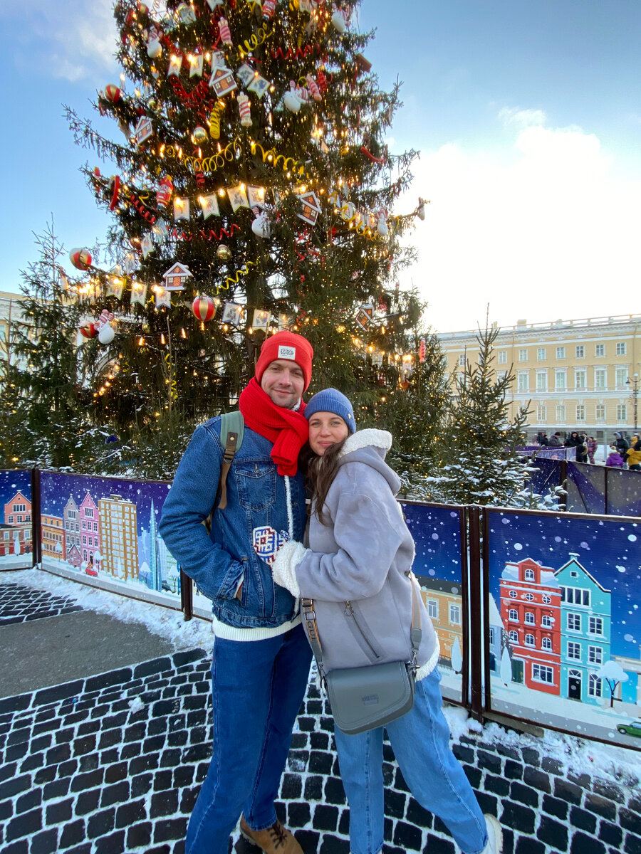 фотосессия на новый год в спб. новогодняя елка на дворцовой площади 2022. дворцовая площадь в санкт-петербурге елка. елка питер дворцовая площадь 2021. санкт-петербург 2023.