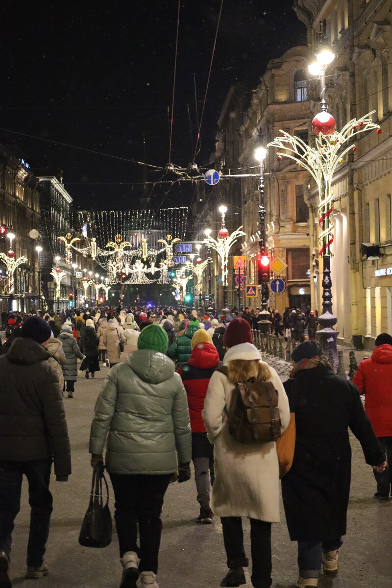 размеры помещения нормы площади. норматив площади в офисе. норма квадратных метров на 1 человека в квартире. норматив жилой площади на 1 человека. нормативный показатель площади.