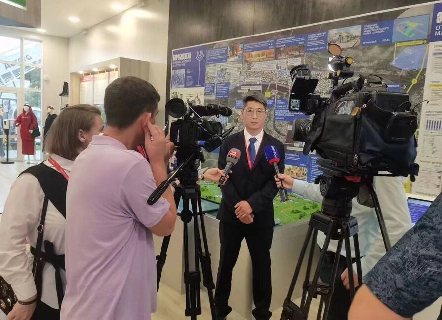 Дом обычный двухэтажный кирпичный. Терминал строй. Кси строй иркутск лого. Ооо стройтерминал. Терминал строй нижнеудинск.