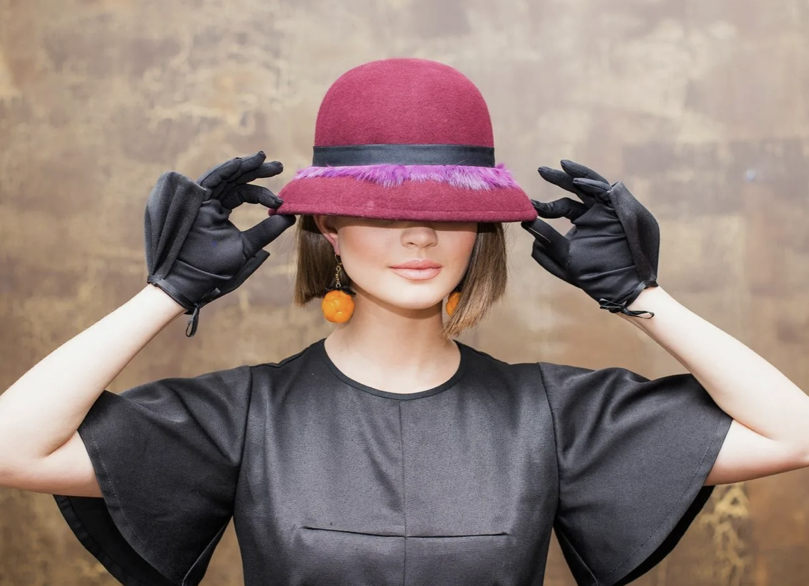 фотосессия в шляпе с большими полями. шляпа с большими полями. шляпка "дебора". шляпа женская. российские шляпы.