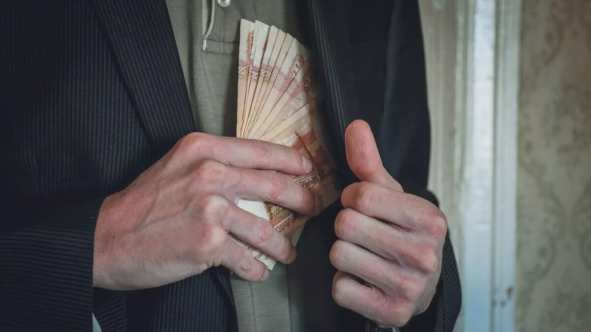     Гособвинение просило назначить Игорю Дороднову реальный срок наказания.