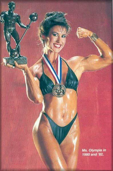 Информация взята из источника :https://www.ambal.ru/man.php?m=597
Рейчел МакЛиш (Rachel McLish) США.
1-я Мисс Олимпия.                                                      
Родилась 21 июня 1955 года (68 лет) близнецы
Рост	165 см
Соревновательный вес	58 кг

