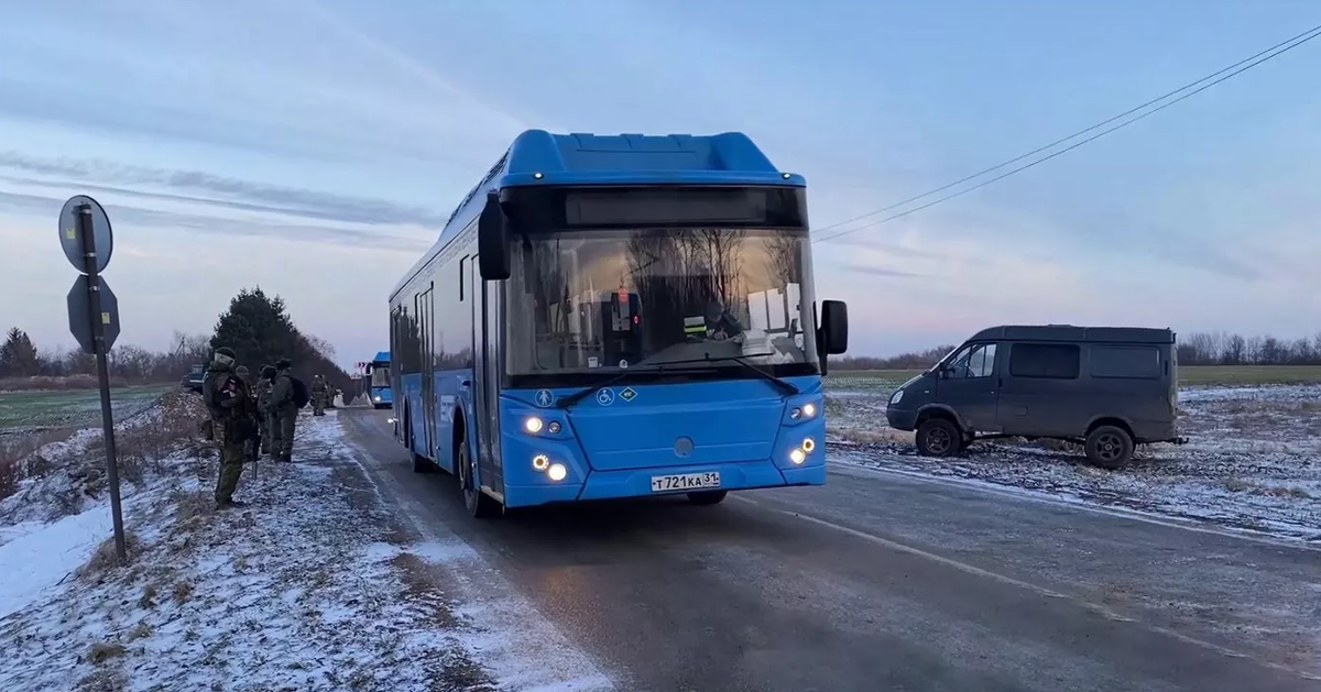 исчисление стажа работы. режим работы при вахтовом методе. приказ об отмене приказа об увольнении. примеры вахтового метода работы. какие документы выдает работодатель при увольнении.