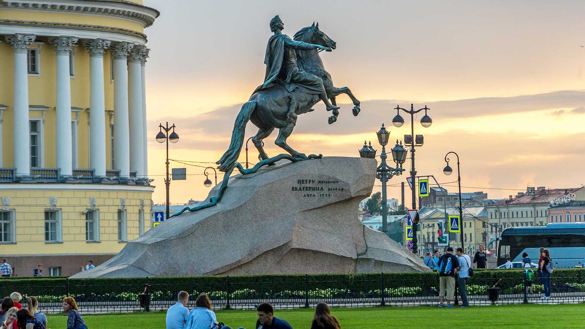 Рф г спб. Медный всадник в Санкт-Петербурге. Медный всадник памятник. 8. Памятник «медный всадник» — Санкт-Петербург.