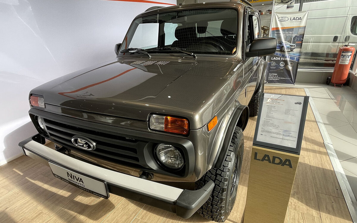 Как подорожали самые популярные Lada за год. Сравнение цен | РБК Autonews |  Дзен