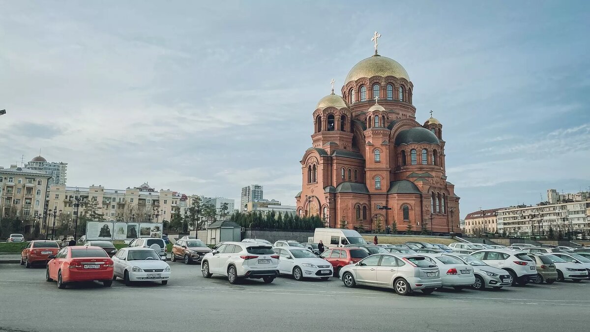     1 февраля верующие вспоминают святителя Макария Великого. На Руси его считали исцелителем болезней, охранителем скота и помощников в обретении мудрости. В народном календаре эта дата закрепилась, как Макарьев день.