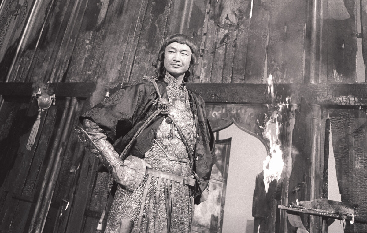 Болот Бейшеналиев. Russian Look 